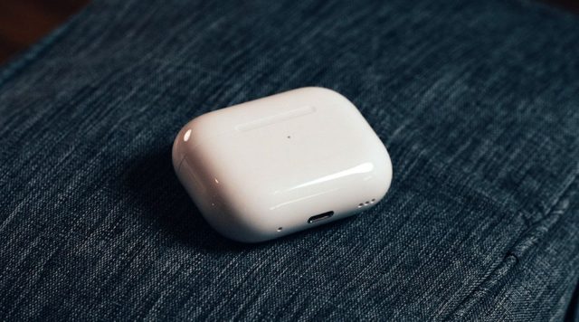 Geek Review: Apple AirPods Pro (2nd Generation) | Geek Culture