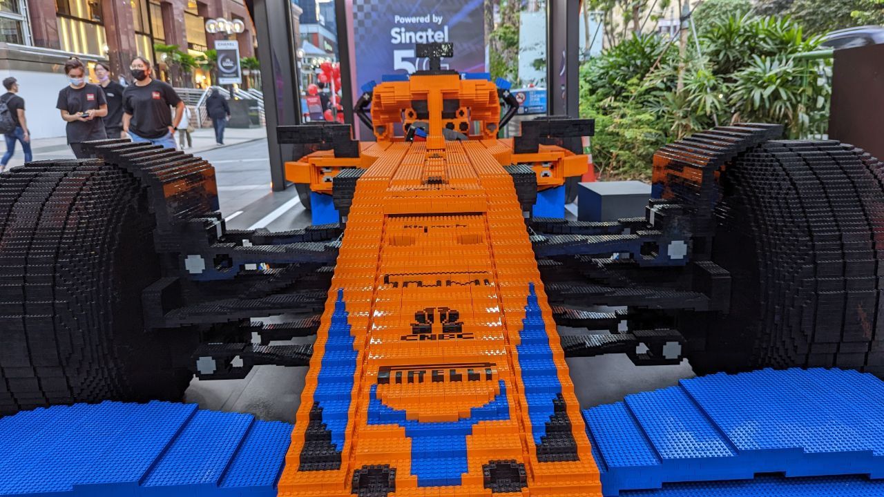 LEGO McLaren Race Car Singapore (3)