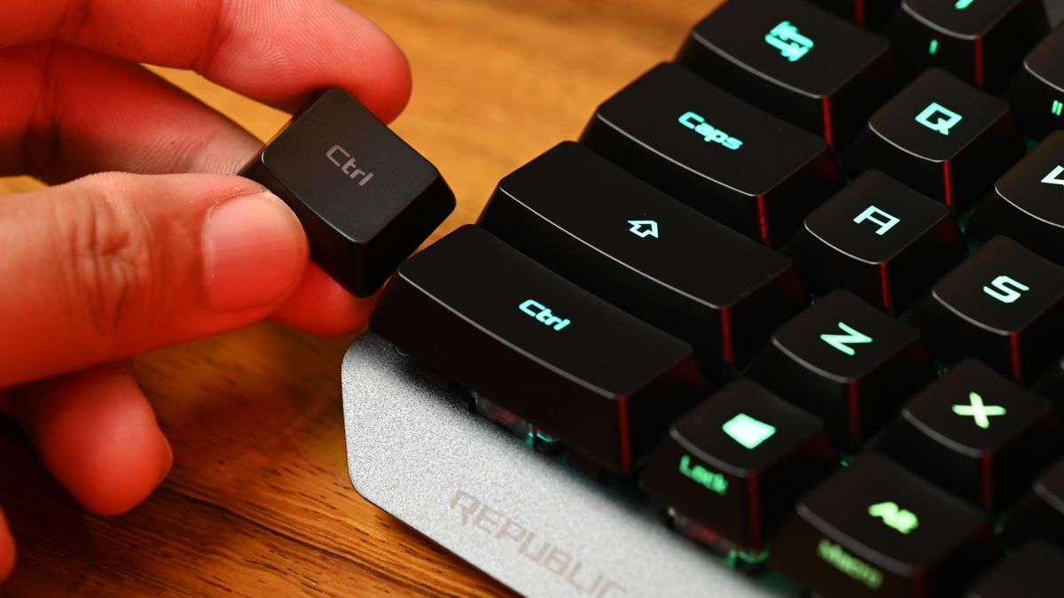 Asus ROG Strix Scope RX TKL Wireless Deluxe Review - Giving Gamers Extra  Control - Stuff South Africa