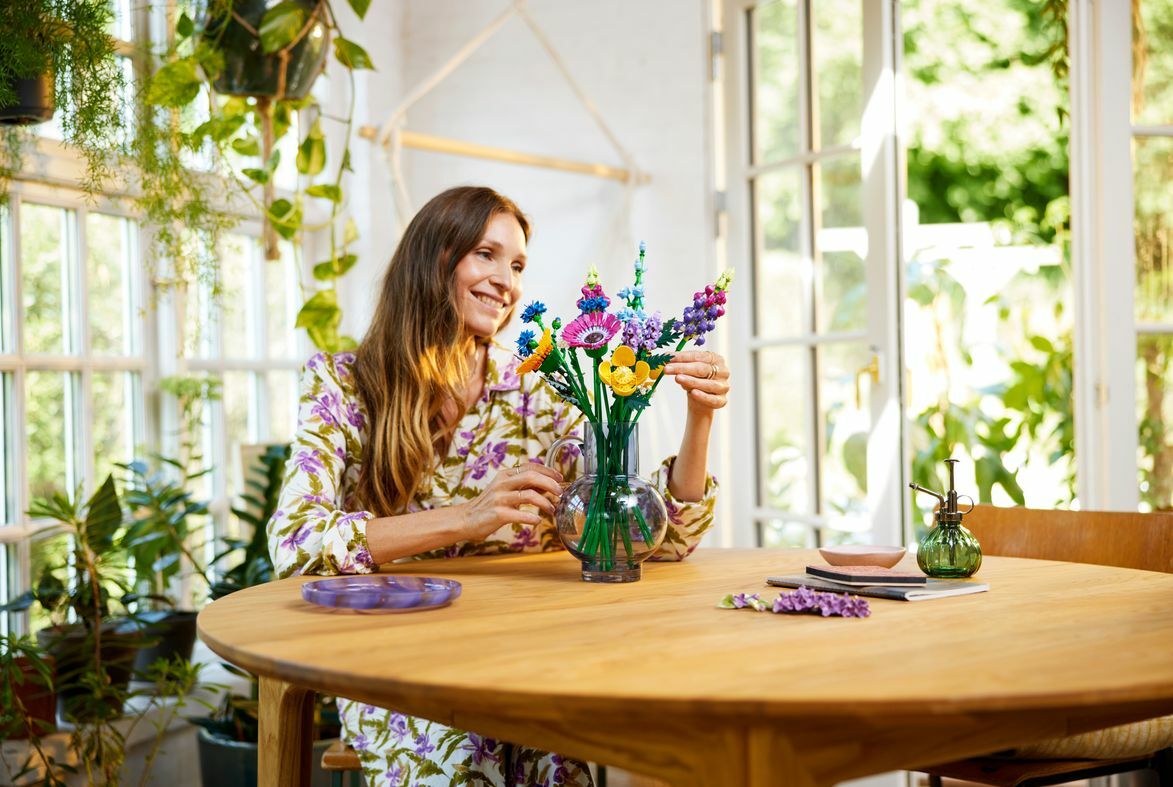 LEGO WILDFLOWER BOUQUET 🌼 (unboxing + building process) 