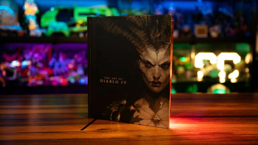 Unboxing The Diablo IV Collector