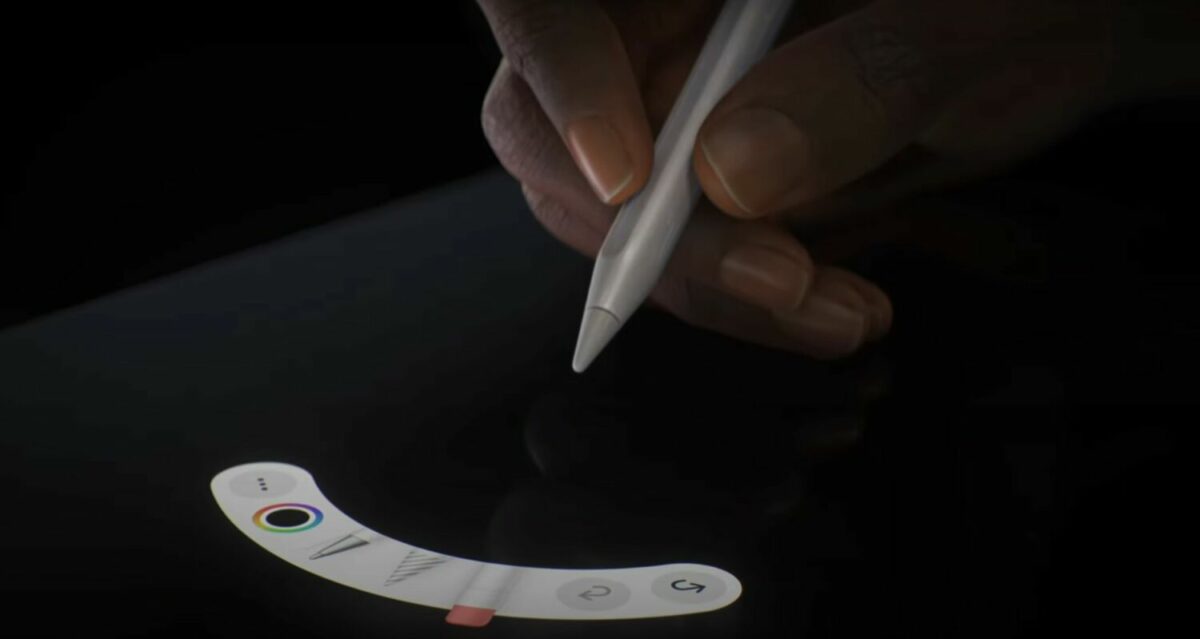 apple pencil pro magic keyboard