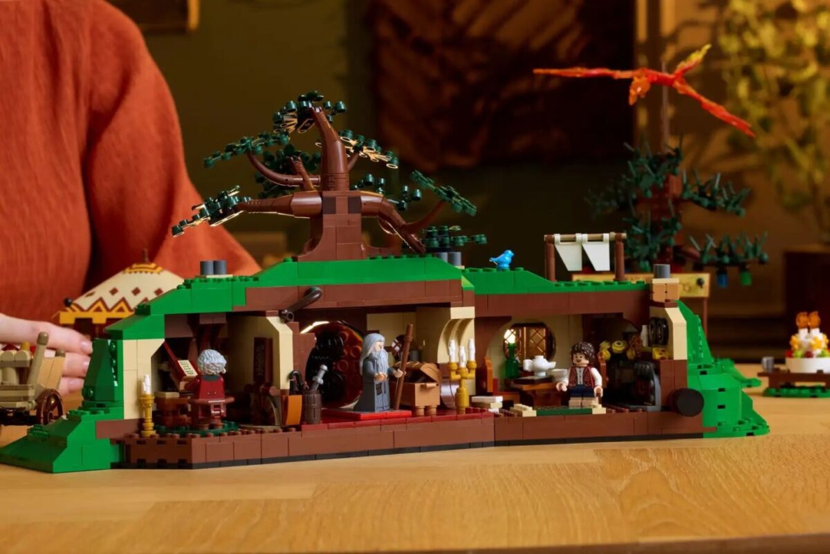 LEGO 10354 Lord of the Rings: The Shire Set