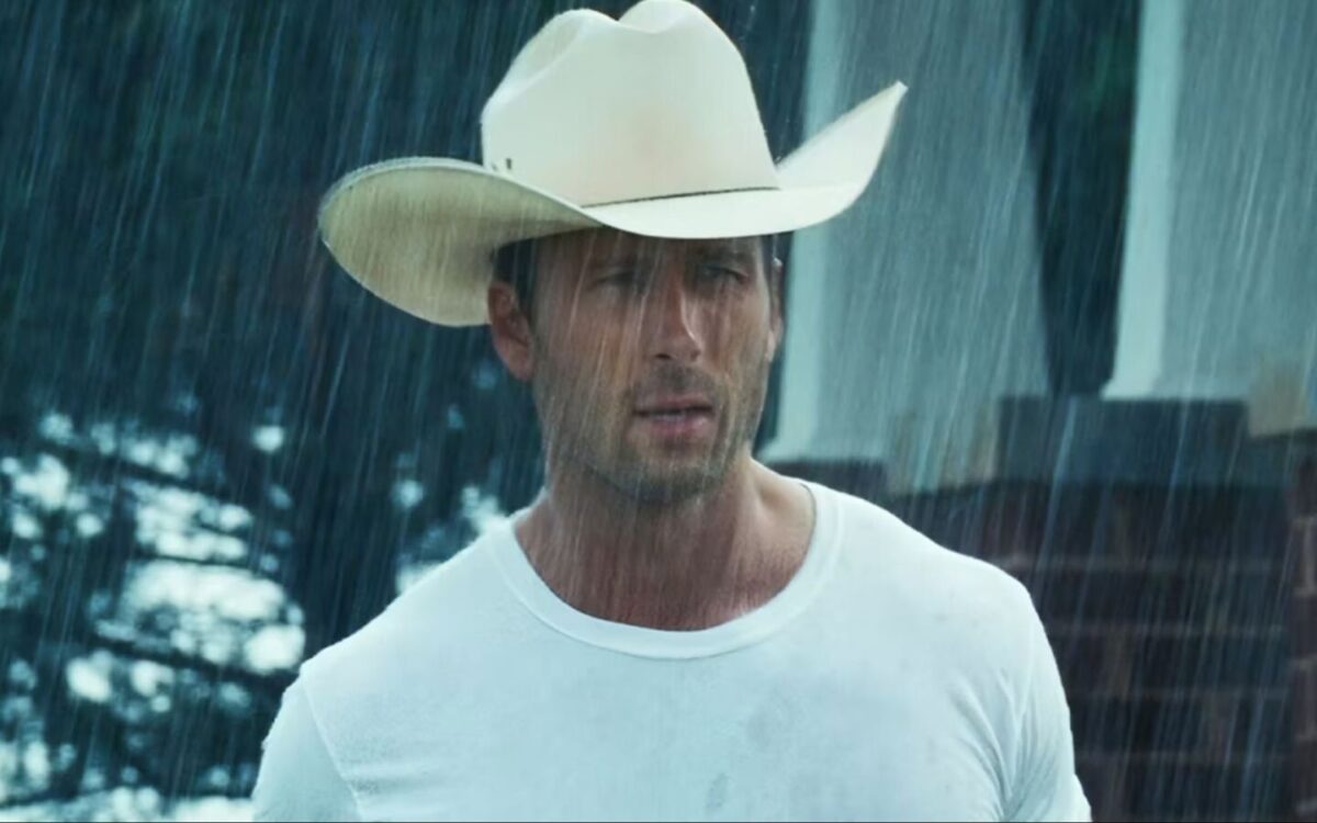Top Gun: Maverick’s Glen Powell Eyes ‘Texas Chainsaw Massacre’ Reboot